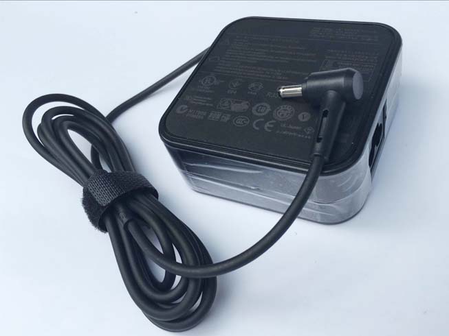PA-1650-78 chargeur pc portable / AC adaptateur